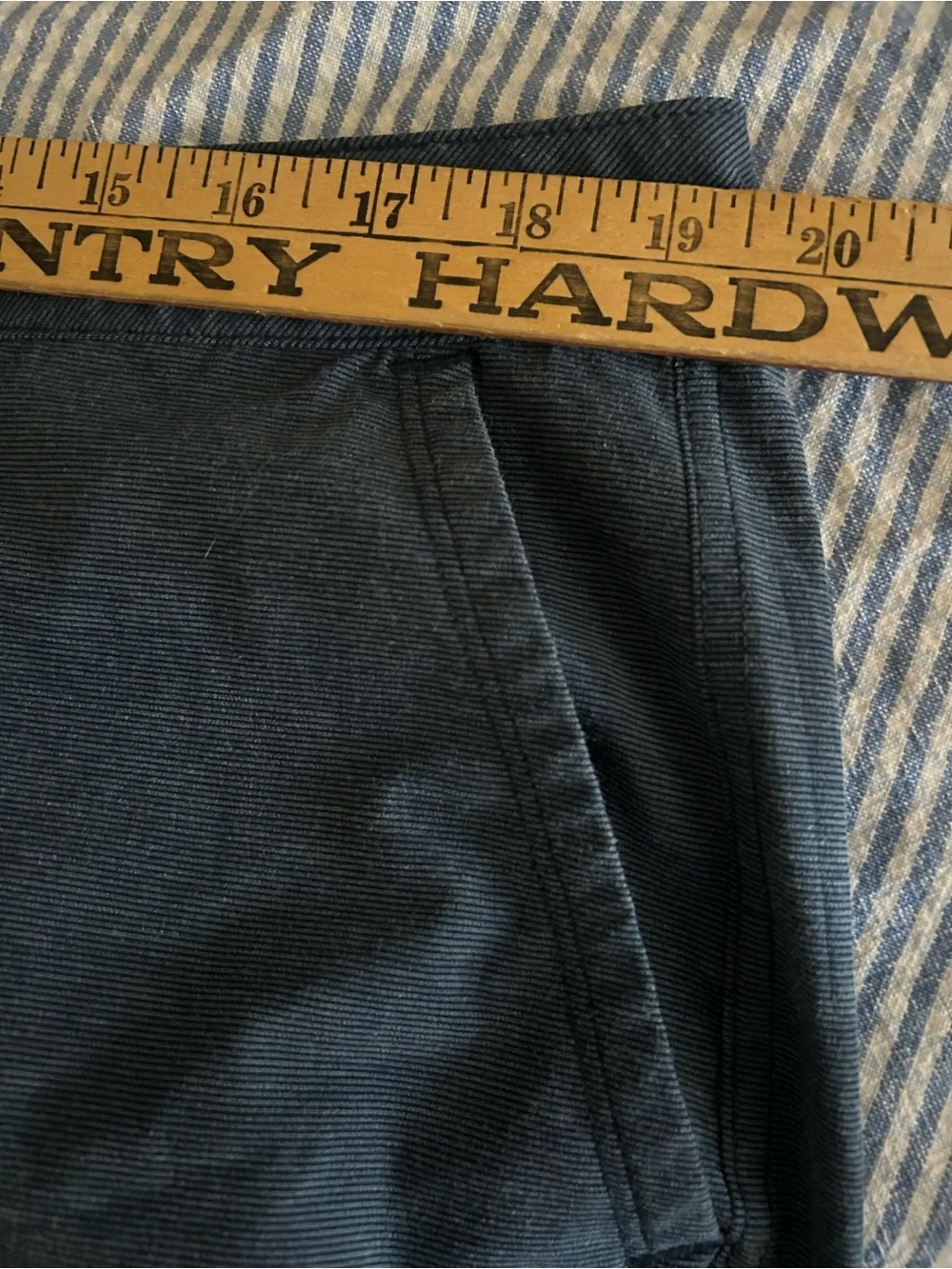 REEF Casual Performance Shorts Men's Sz 38 Casual Relaxed Chino